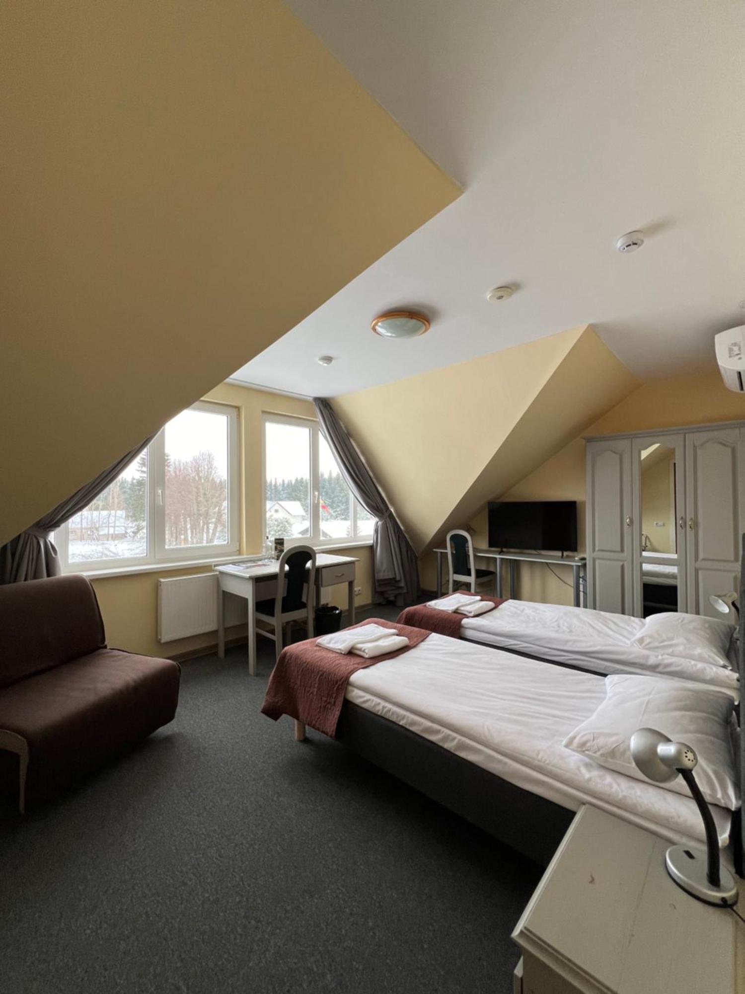 Butenas Hotel Tyla Biržai Exteriér fotografie