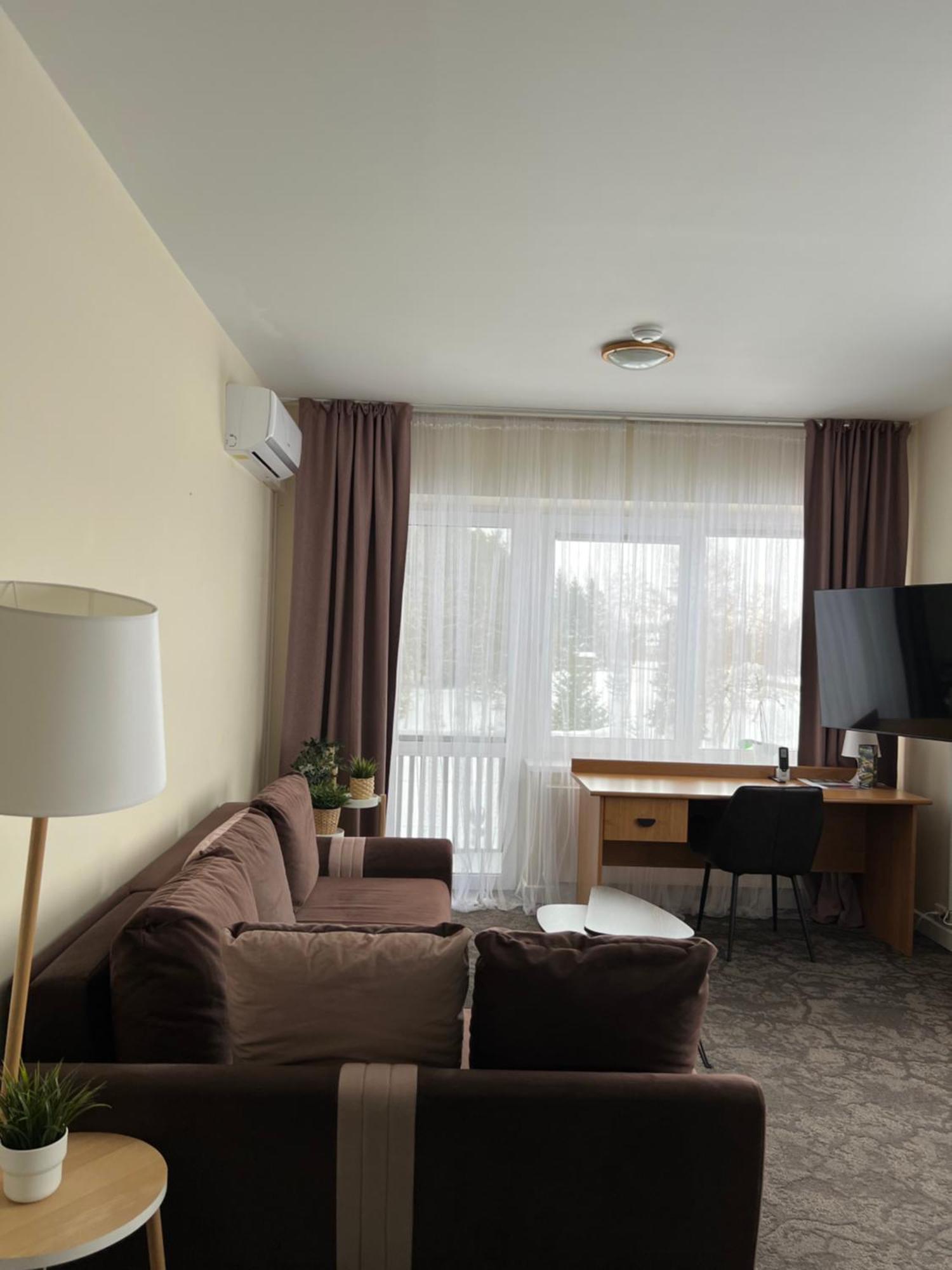 Butenas Hotel Tyla Biržai Exteriér fotografie
