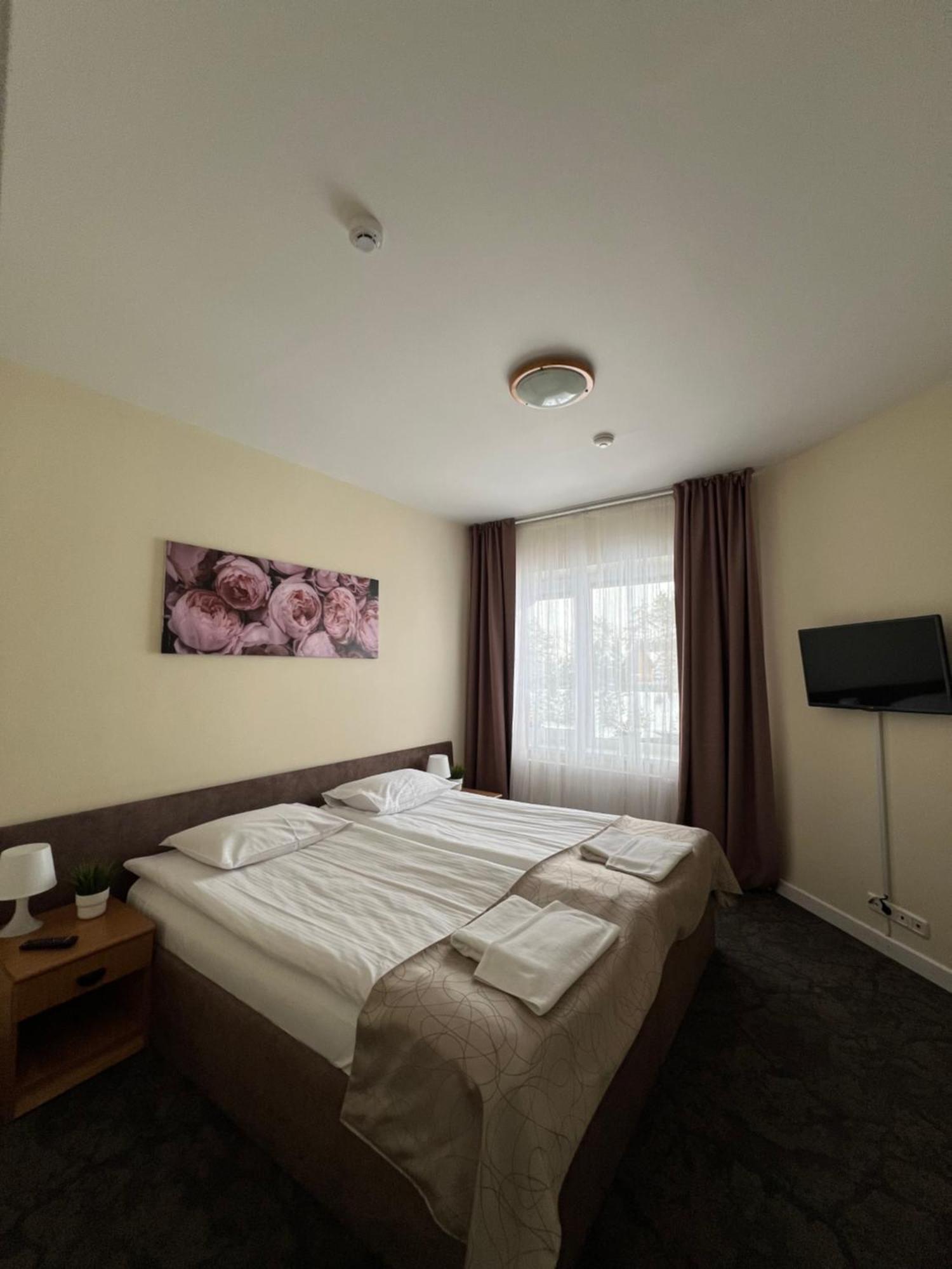 Butenas Hotel Tyla Biržai Exteriér fotografie