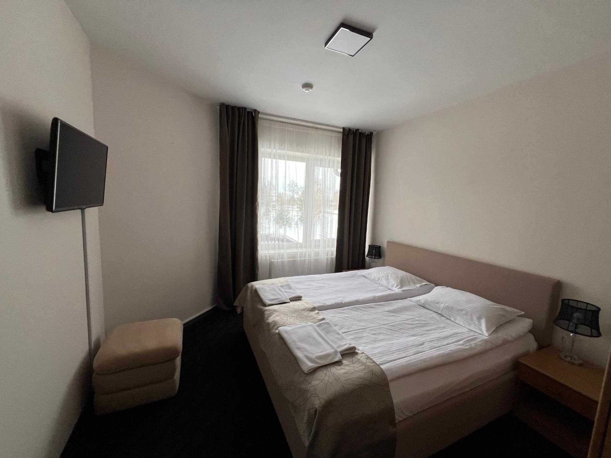 Butenas Hotel Tyla Biržai Exteriér fotografie