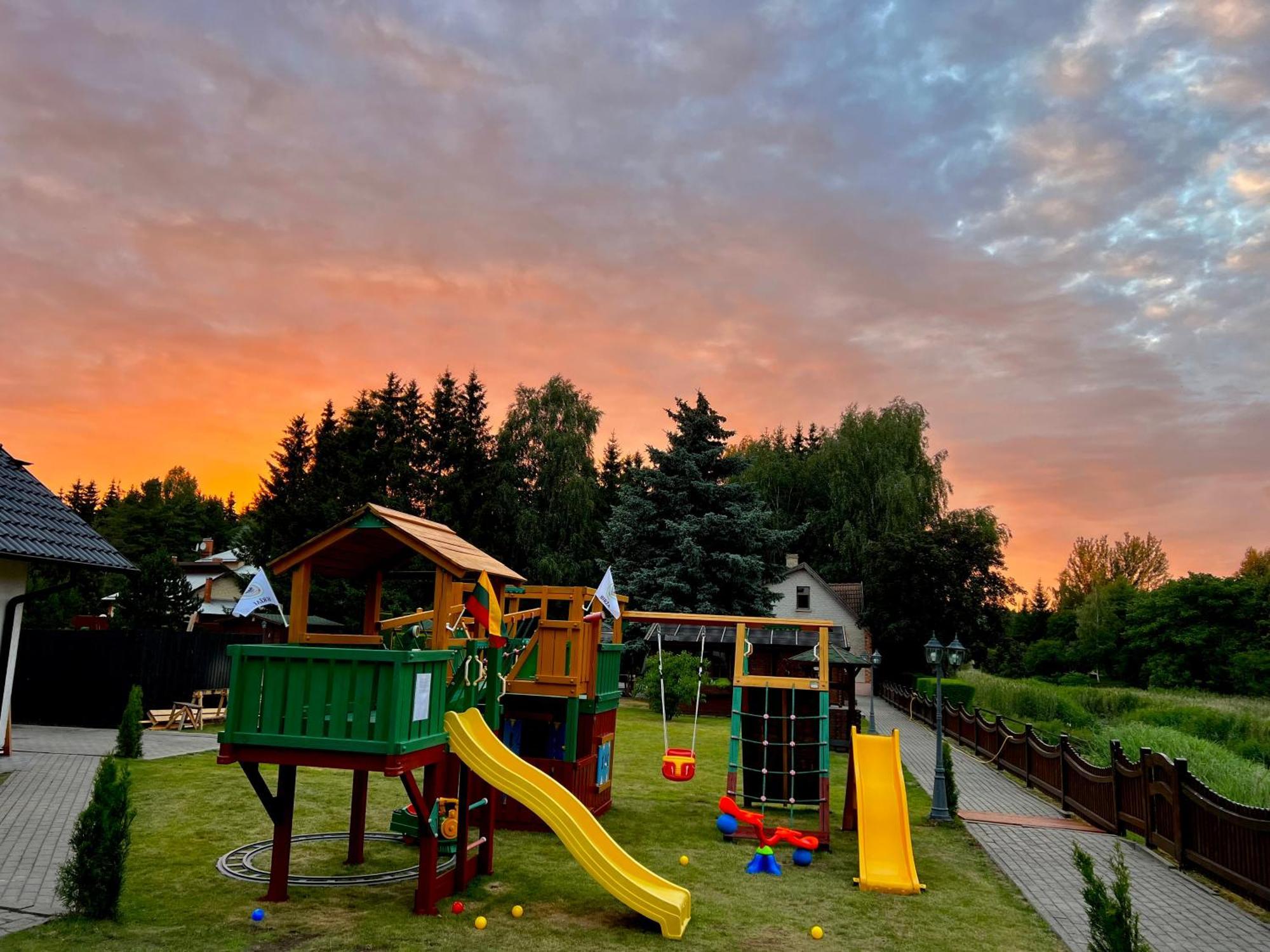 Butenas Hotel Tyla Biržai Exteriér fotografie